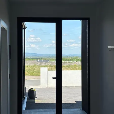 Luxury Deerpark Iconic Rock Views & Outdoor Sauna Sleeps 16 Guests 别墅 卡舍尔