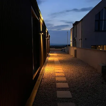 别墅 Luxury Deerpark Iconic Rock Views & Outdoor Sauna Sleeps 16 Guests *