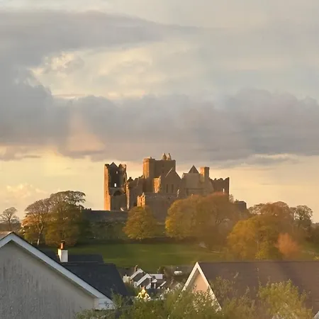 Deerpark Sleeps 16 Villa Cashel (Tipperary)