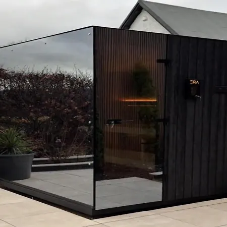 Luxury Deerpark Iconic Rock Views & Outdoor Sauna Sleeps 16 Guests 别墅 卡舍尔